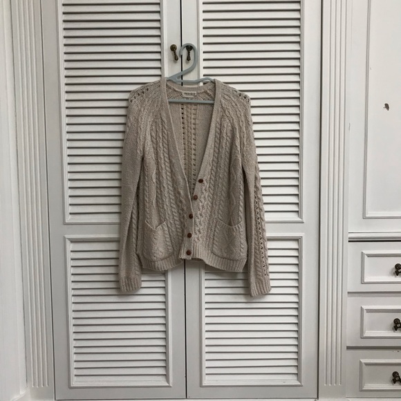 Cute cozy cableknit cardigan - Picture 4 of 4